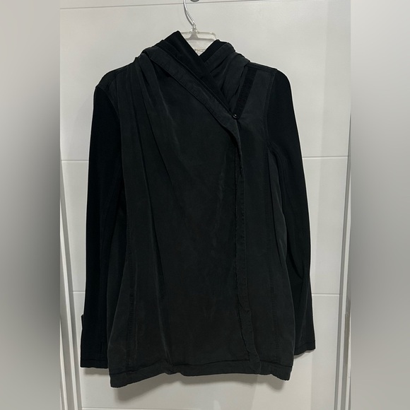 Lululemon Women’s Blissed Out Wrap - Picture 1 of 12